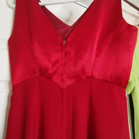 Maxi Deep red event dress - Picture 4 of 6